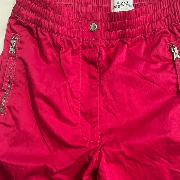 Urban Outfitters Nylon Jogger Pants Pixie Waisted Hot Pink Size Small Zippers - Picture 9 of 9